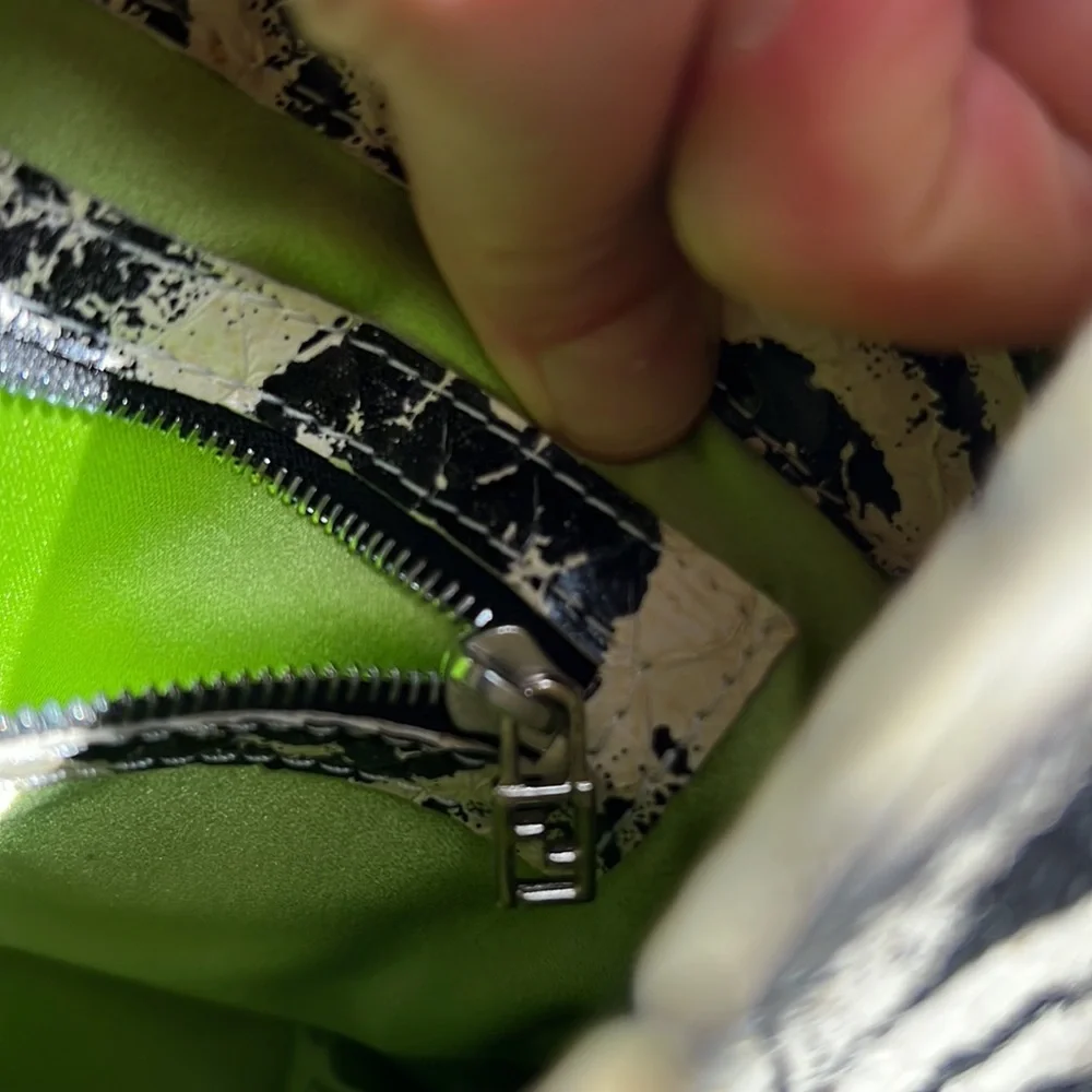 Authentic Vintage Fendi Mama Baguette Python Bag/Purse - Picture 13 of 13